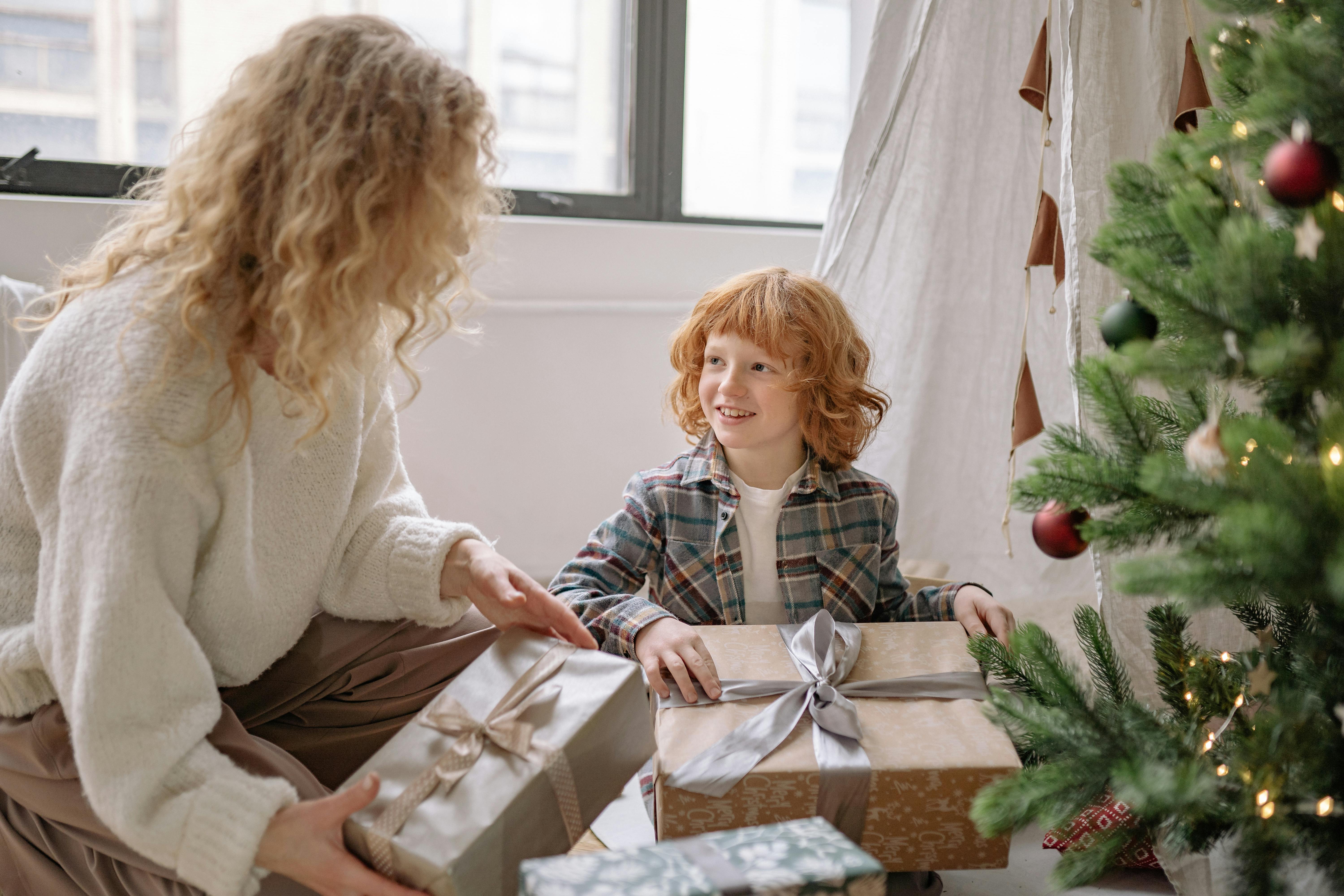 Top Gifts for College Kids Who Miss Home